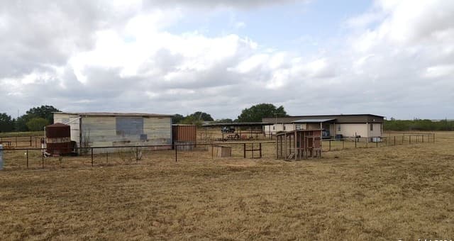 1-bedroom rental at 26920 Campbellton Rd in San Antonio, TX — photo 3