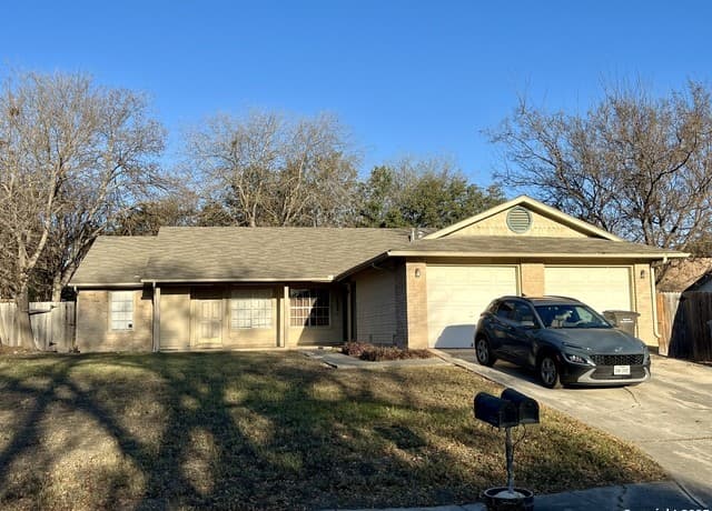 rental at 12235 Ridge Crown in San Antonio, TX — photo 1