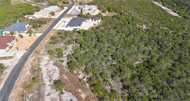 rental at PR 2771 Unit 1 Lot 7 in Mico, TX — photo 4