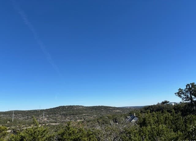 rental at 13845 Walnut Ridge in Helotes, TX — photo 5