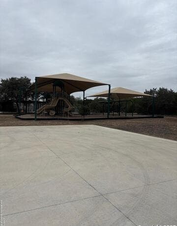 rental at 341 Pr 1746 in Mico, TX — photo 3