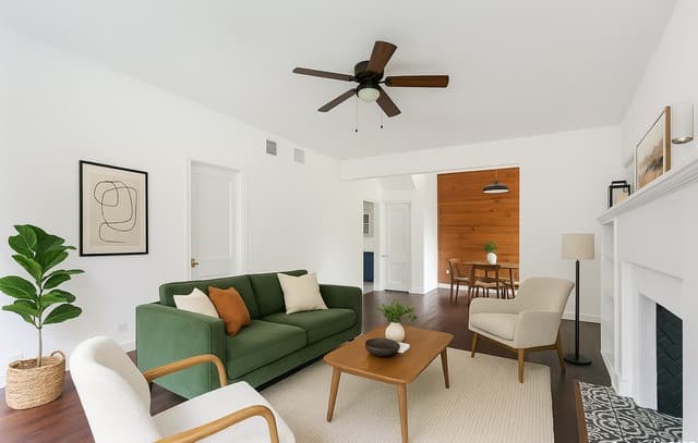 rental at 616 W Craig Pl in San Antonio, TX — photo 1