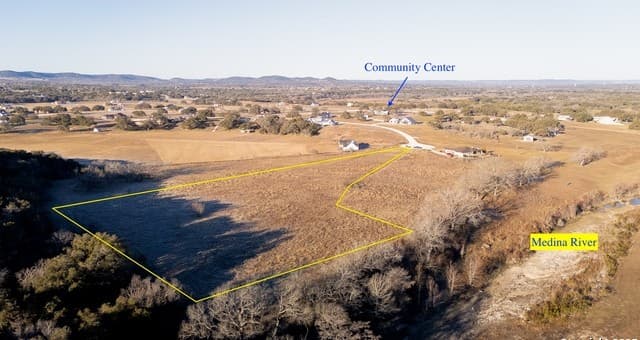 Home for sale at LOT 756 Lucky Ridge in Bandera, TX — photo 2