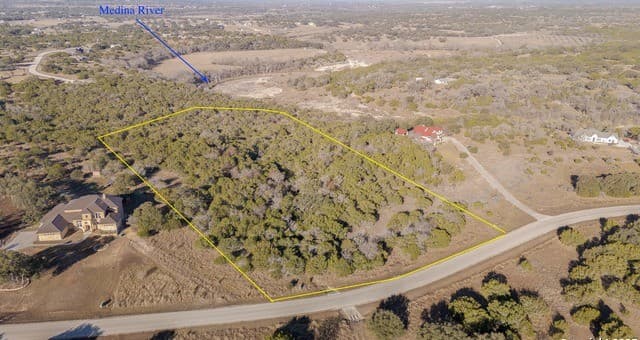Home for sale at LOT 98 Palomino Springs in Bandera, TX — photo 2