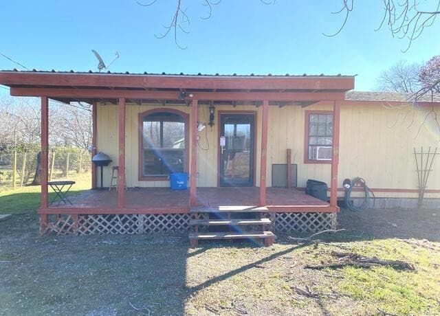 3-bedroom rental at 1506 Hough in Adkins, TX — photo 1
