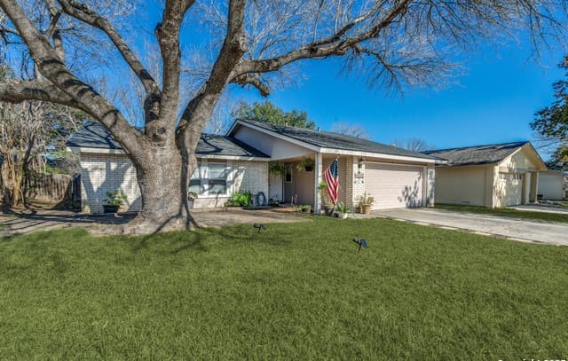 4-bedroom rental at 14422 Briarmall St in San Antonio, TX — photo 1