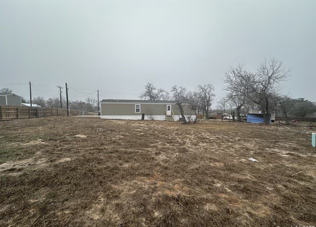 2-bedroom rental at 101 Villa Ridge #6 in Poteet, TX — photo 1