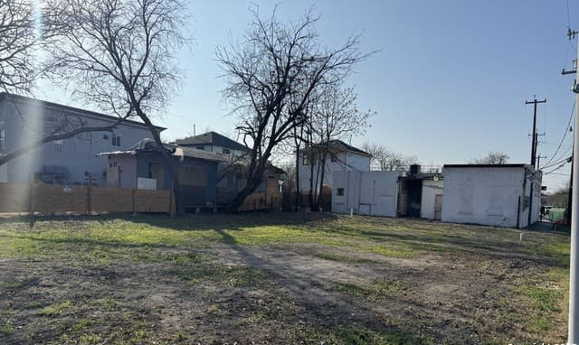 rental at 602 Labor St. in San Antonio, TX — photo 4