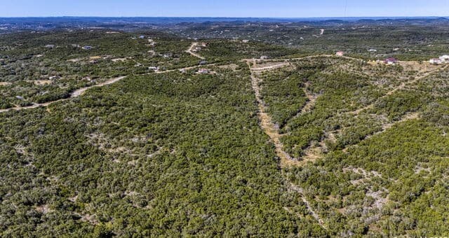 rental at LOT 342 County Road 2744 in Mico, TX — photo 2