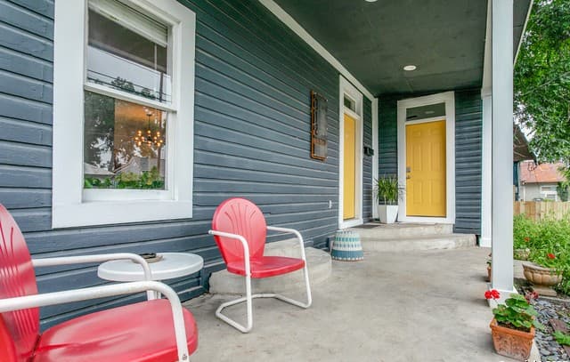 3-bedroom rental at 312 Burleson in San Antonio, TX — photo 4