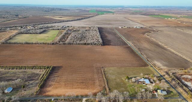 rental at TBD County Road 5702 in Natalia, TX — photo 1