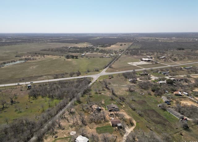 1-bedroom rental at 17423 Fx Ball in Elmendorf, TX — photo 1