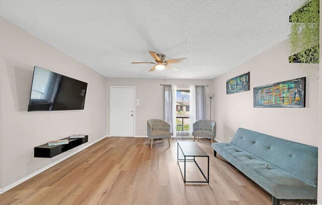 3-bedroom rental at 6706 Red Blf in San Antonio, TX — photo 5