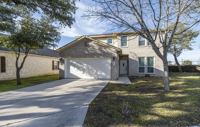4-bedroom rental at 2243 Sunderidge in San Antonio, TX — photo 1