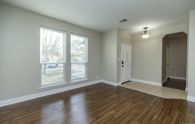 4-bedroom rental at 2243 Sunderidge in San Antonio, TX — photo 5