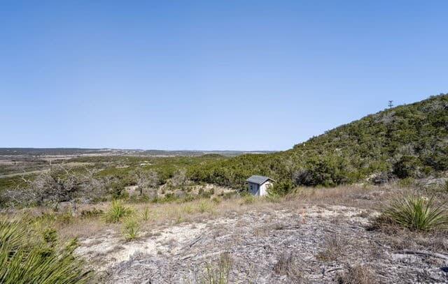 rental at 0 Verde Mountain Trail in San Antonio, TX — photo 1
