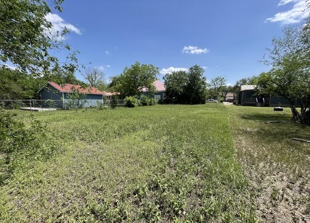 Home for sale at 1015 Hays St in San Antonio, TX — photo 5