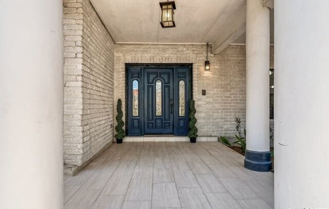 4-bedroom rental at 606 E Sunshine in San Antonio, TX — photo 3