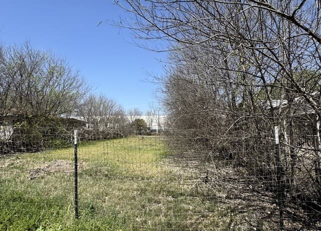 rental at 268 Remount in San Antonio, TX — photo 2