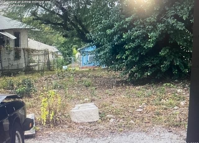 rental at 2211 Martin Luther King in San Antonio, TX — photo 1