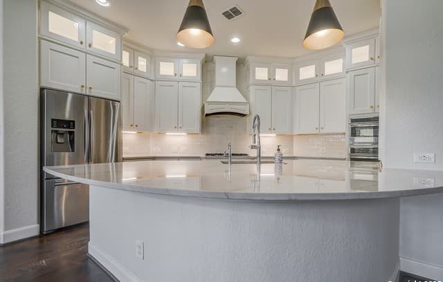 4-bedroom rental at 29138 Tivoli Way in Fair Oaks Ranch, TX — photo 2