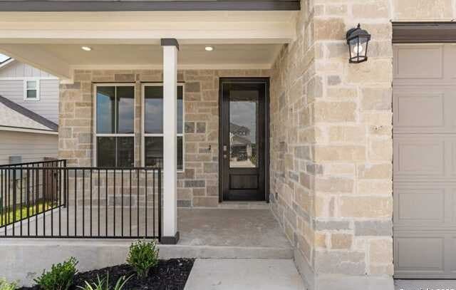 4-bedroom rental at 11107 Carlyle Springs in Live Oak, TX — photo 2