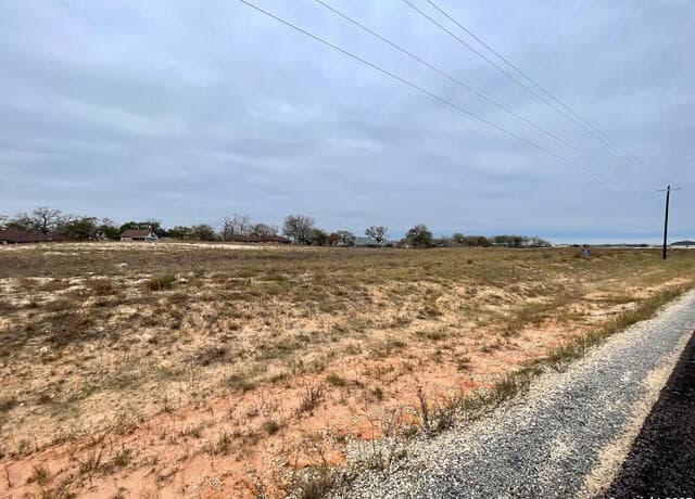 rental at 136 Pradera Ridge in Floresville, TX — photo 5