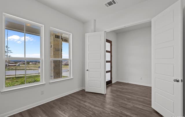 4-bedroom rental at 2808 Reeves Ln in Schertz, TX — photo 4