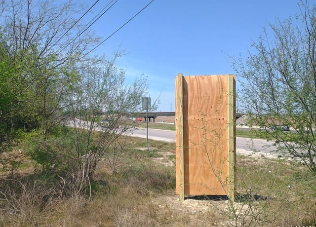 rental at 00 S Ih 35 in Schertz, TX — photo 2