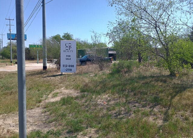 rental at 00 S Ih 35 in Schertz, TX — photo 3