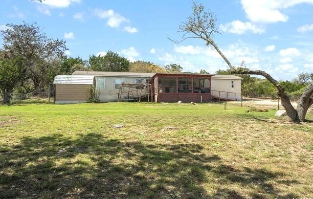 3-bedroom rental at 1128 Wright in Bandera, TX — photo 5