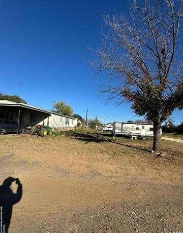 Home for sale at 606 N Main St in Cotulla, TX — photo 2