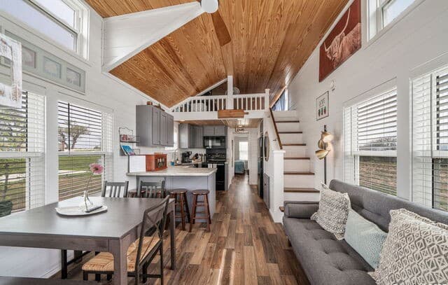 1-bedroom rental at 5386 Ranch Road 1376 #4 in Fredericksburg, TX — photo 5