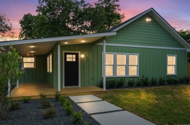 3-bedroom rental at 806 21st in Hondo, TX — photo 1