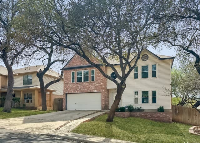 4-bedroom rental at 15847 Pleasant Well in San Antonio, TX — photo 1