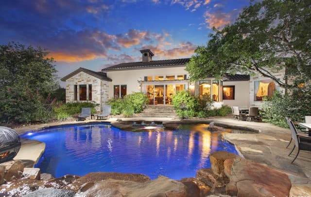 3-bedroom rental at 112 Shadywood in Boerne, TX — photo 2