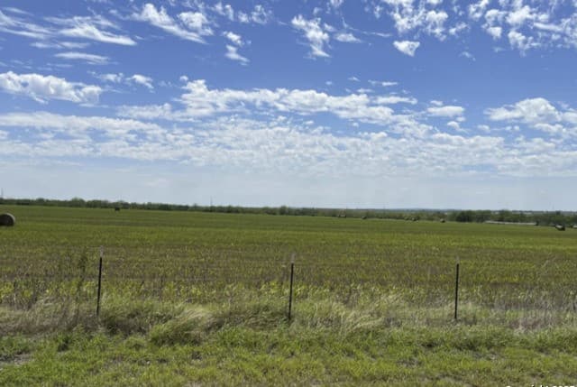 rental at TRACT C Abbott in St Hedwig, TX — photo 2