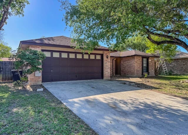 3-bedroom rental at 4635 French Meadow in San Antonio, TX — photo 1