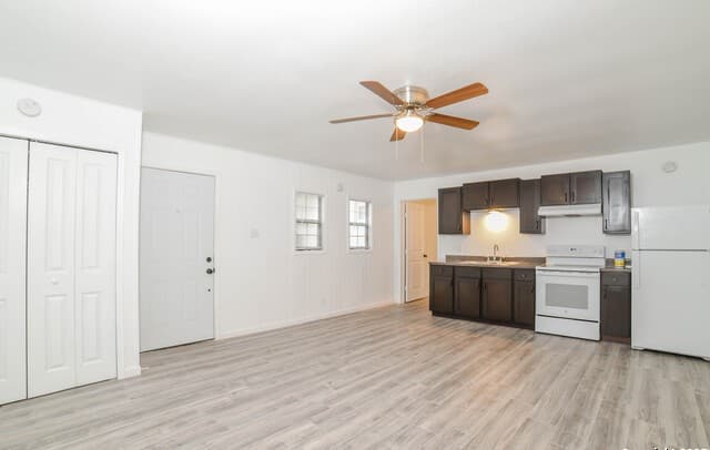 rental at 215 Greenlawn in Pleasanton, TX — photo 4