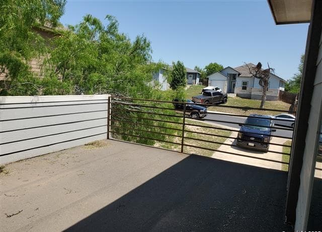 3-bedroom rental at 6743 Tehama Gate in San Antonio, TX — photo 3