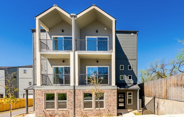 3-bedroom rental at 419 Ira #1101 Unit UNIT 1101 in San Antonio, TX — photo 1