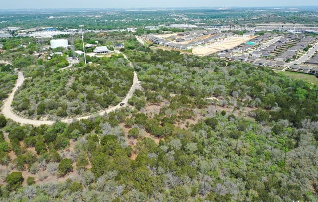 rental at 6735 Queens Crown in San Antonio, TX — photo 2