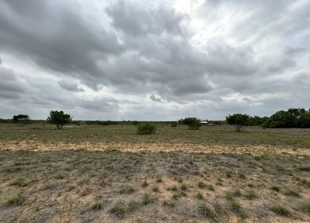 rental at LOTS21-22&30-31 County Road 1629 Hillcounty in Moore, TX — photo 1