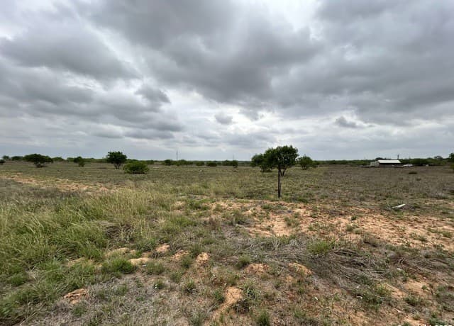 rental at LOTS21-22&30-31 County Road 1629 Hillcounty in Moore, TX — photo 3