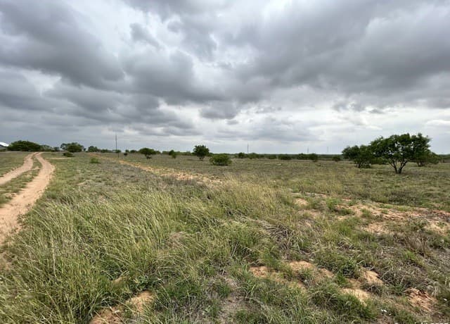 rental at LOTS21-22&30-31 County Road 1629 Hillcounty in Moore, TX — photo 5