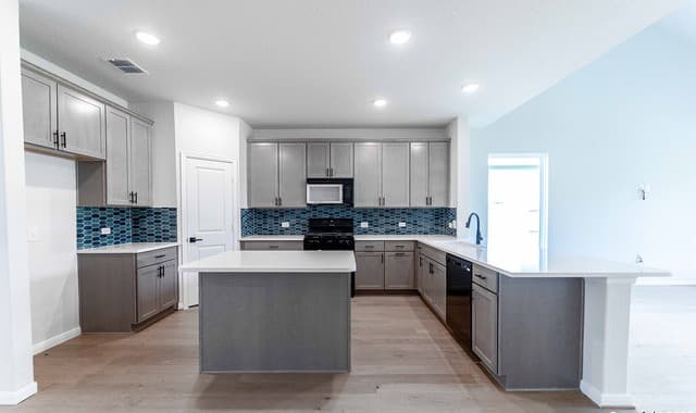 4-bedroom rental at 5798 Reagan Ridge in Schertz, TX — photo 5