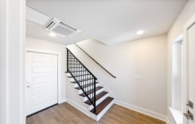 3-bedroom rental at 419 Ira #2101 Unit UNIT 2101 in San Antonio, TX — photo 3