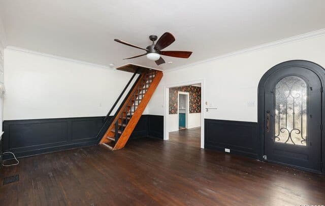 3-bedroom rental at 418 W Rosewood Ave in San Antonio, TX — photo 4