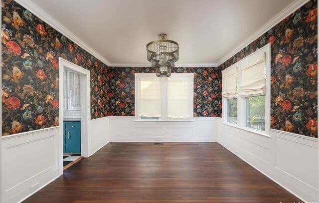 3-bedroom rental at 418 W Rosewood Ave in San Antonio, TX — photo 5