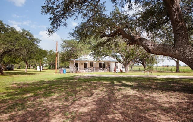 3-bedroom rental at 4901 Lower Seguin in Cibolo, TX — photo 5